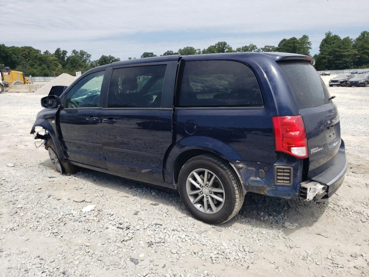 2014 Dodge Caravan - Image 2