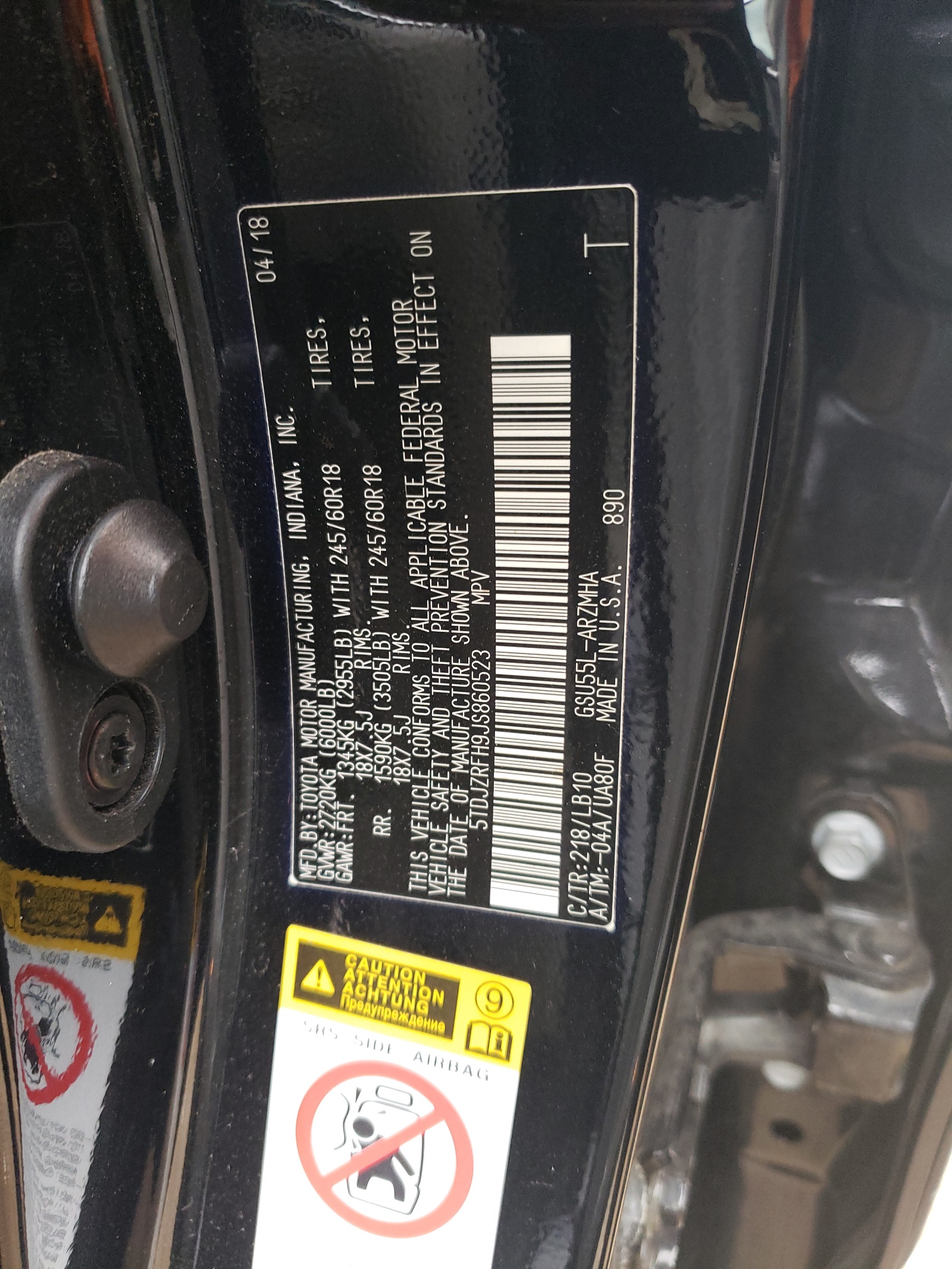 5TDJZRFH9JS860523 2018 Toyota Highlander Se