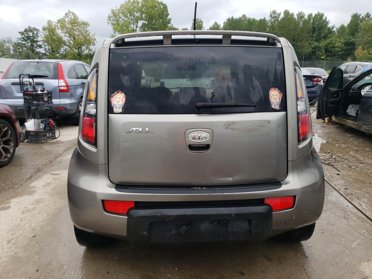 KNDJT2A2XA7123420 2010 Kia Soul +