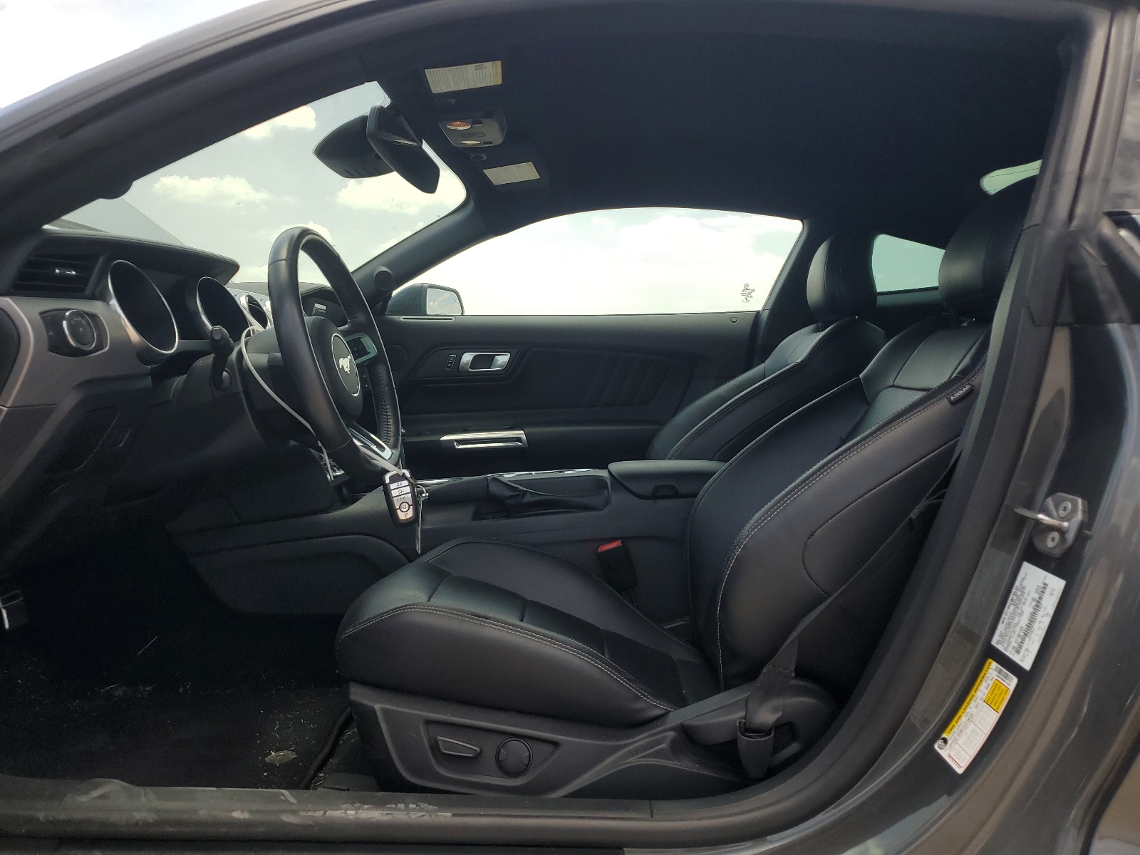 1FA6P8TH8N5118304 2022 Ford Mustang