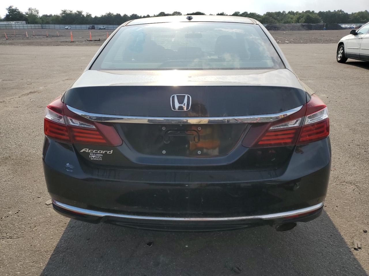 1HGCR2F71GA226024 2016 Honda Accord Ex