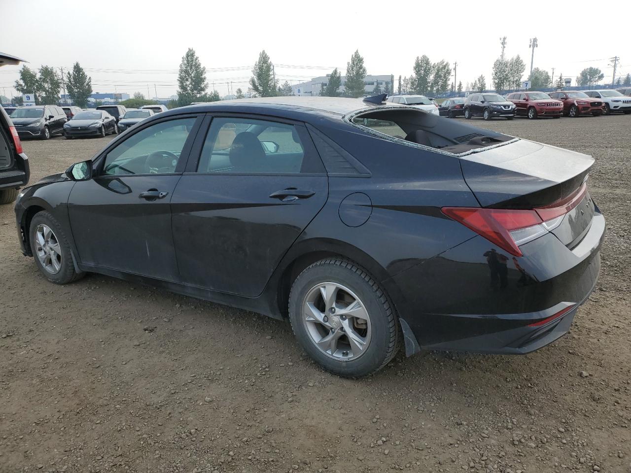 2023 Hyundai Elantra - Image 2