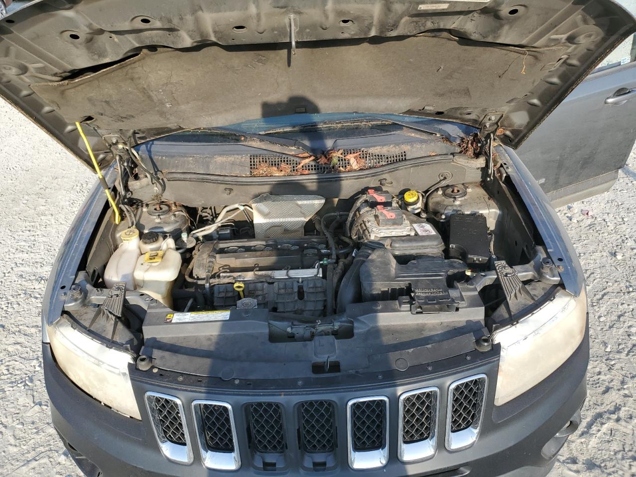 2011 Jeep Compass Sport VIN: 1J4NT1FA4BD215941 Lot: 67821644