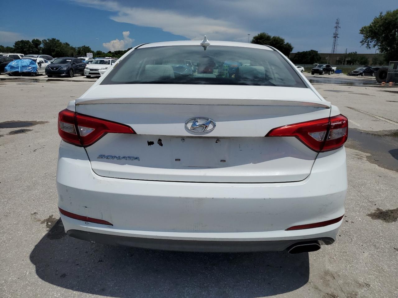 5NPE24AF0HH523415 2017 Hyundai Sonata Se