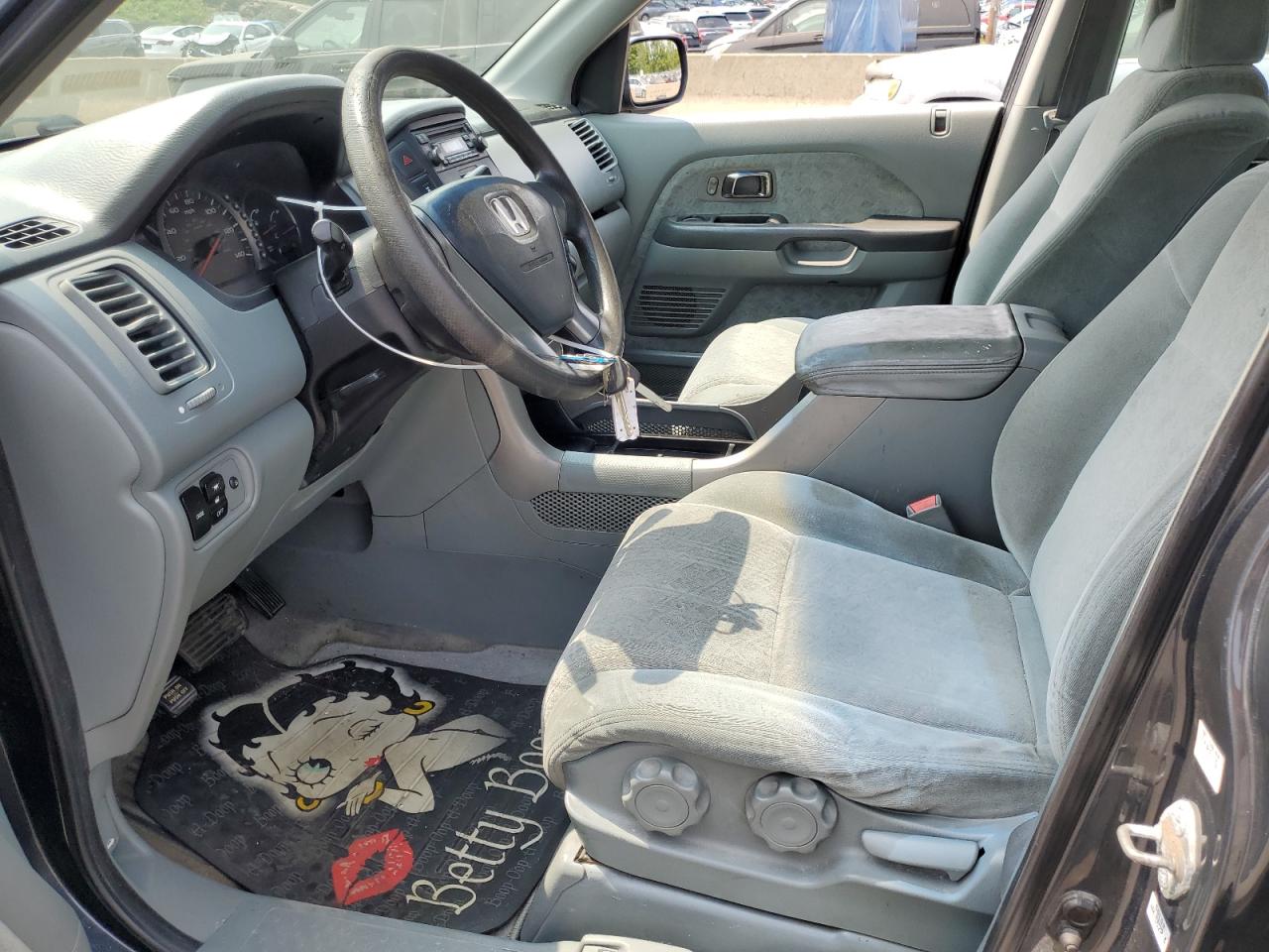 2004 Honda Pilot Lx VIN: 2HKYF18194H558104 Lot: 67553074