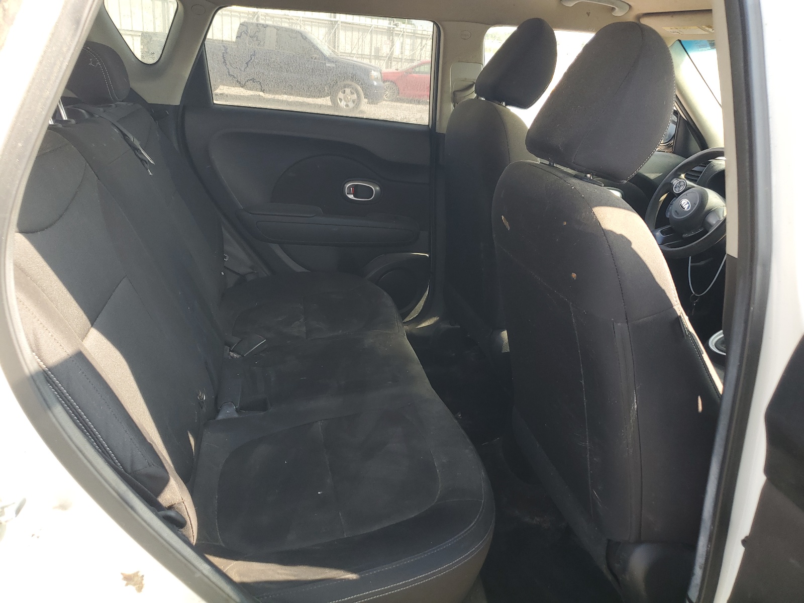 2015 Kia Soul vin: KNDJN2A29F7216334