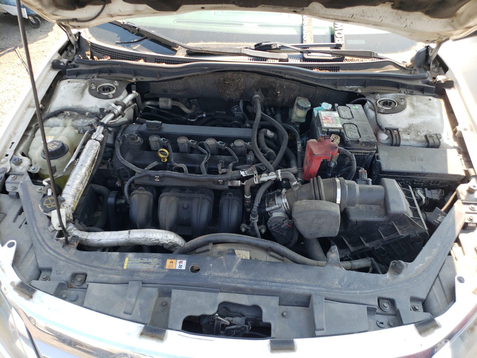 3FAHP0HA3AR196518 2010 Ford Fusion Se