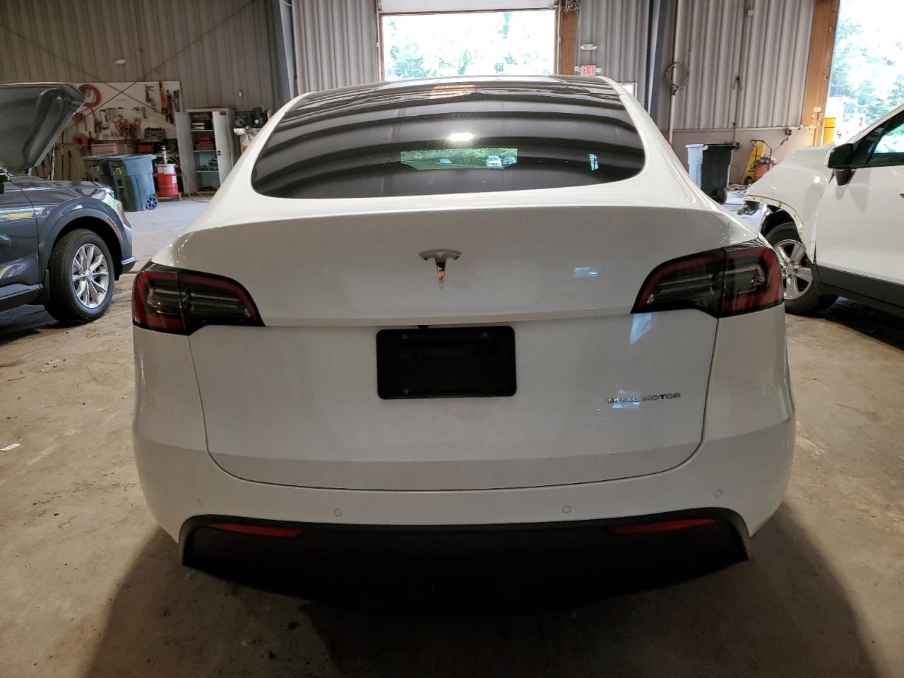 7SAYGDEE9NF355190 2022 Tesla Model Y