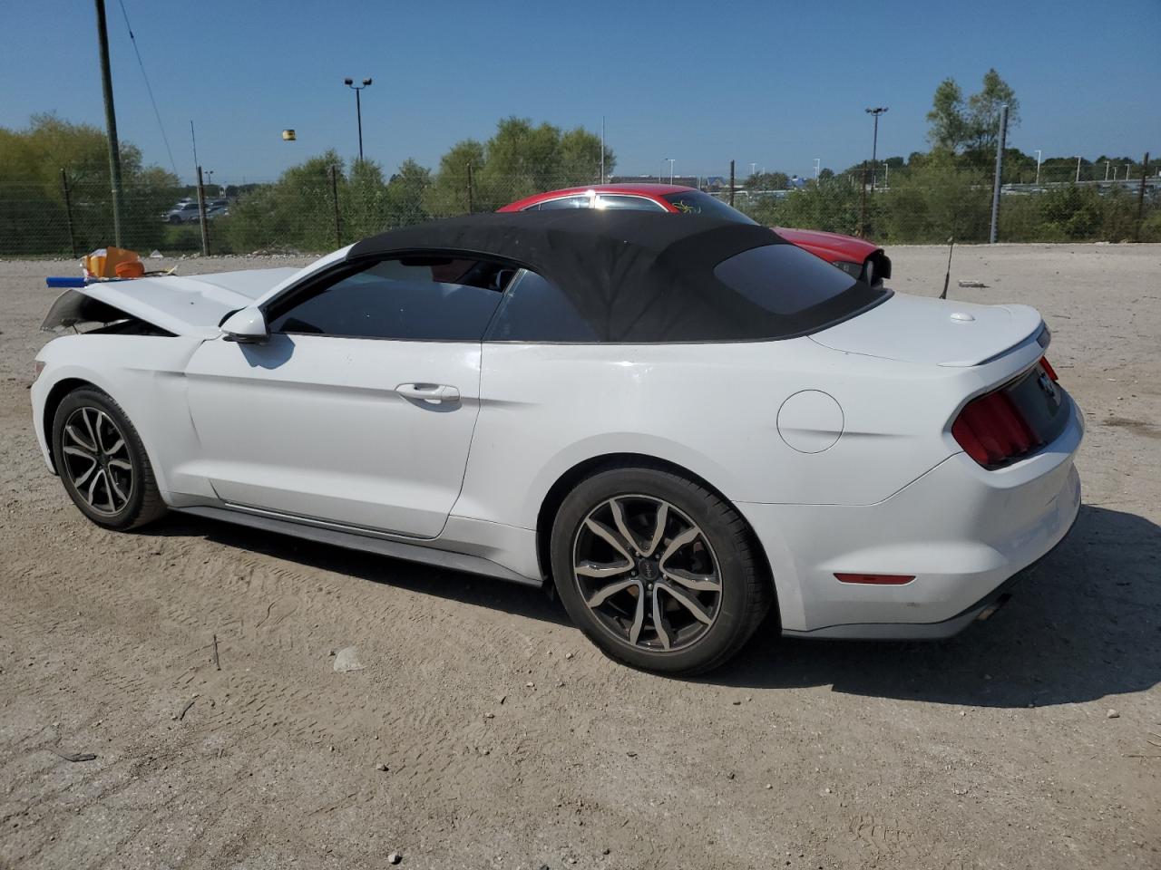 1FATP8UHXH5292932 2017 FORD MUSTANG - Image 2