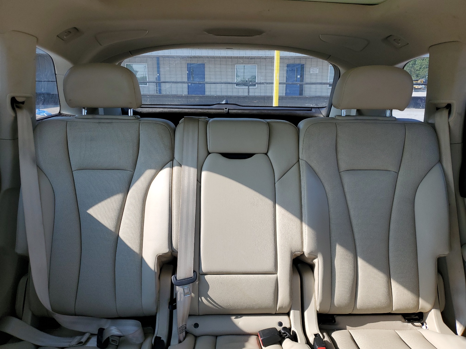 WA1LAAF70KD048379 2019 Audi Q7 Premium Plus