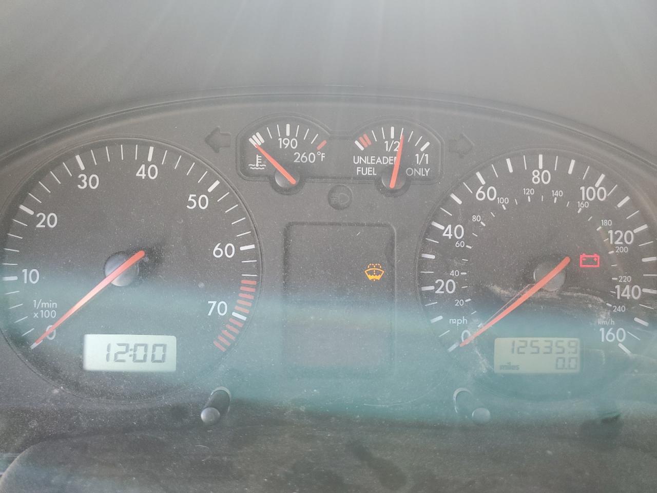 2000 Volkswagen Passat Gls VIN: WVWNA23B9YE238584 Lot: 65490944