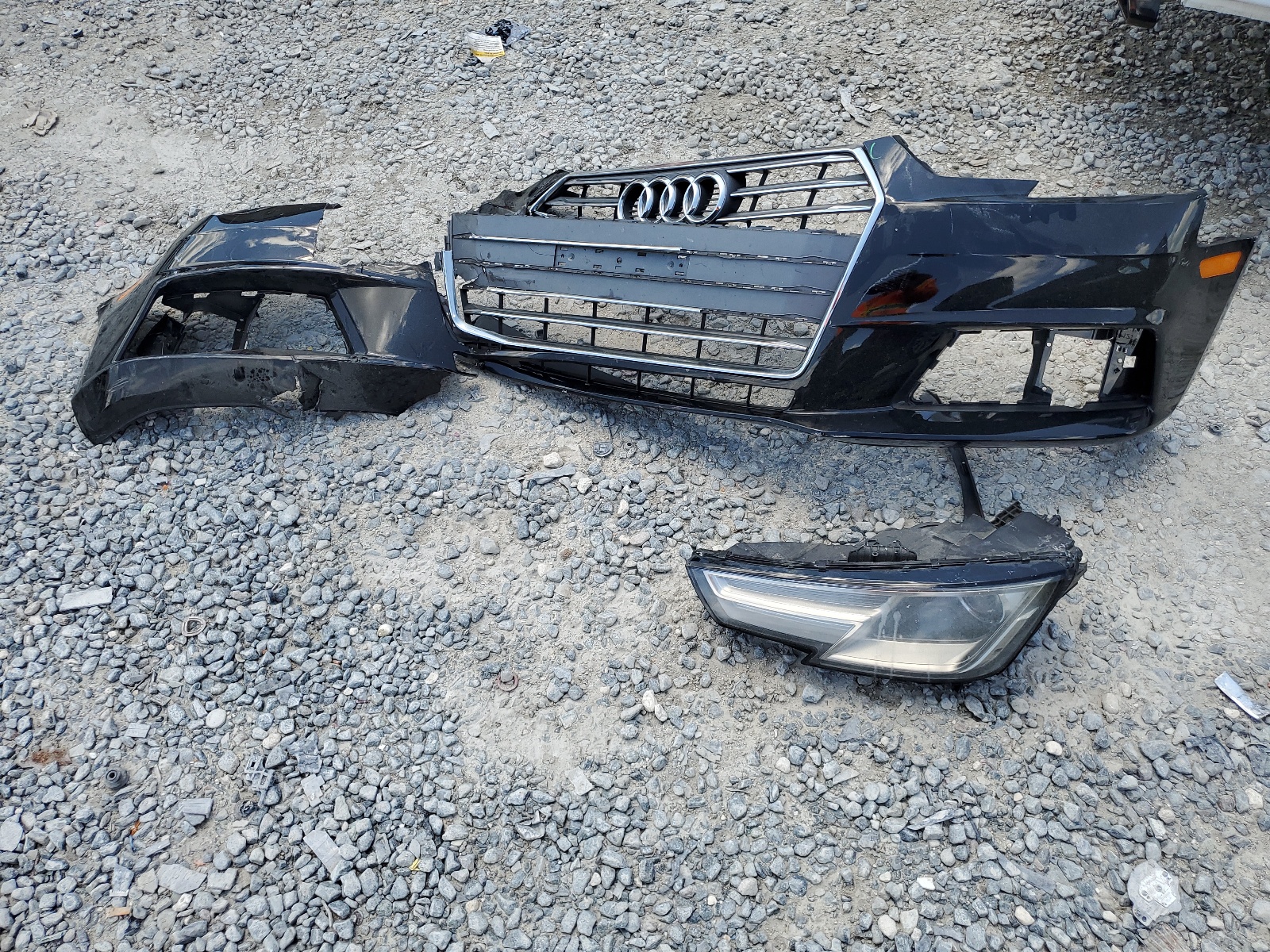 WAUGMAF49HN070269 2017 Audi A4 Ultra Premium