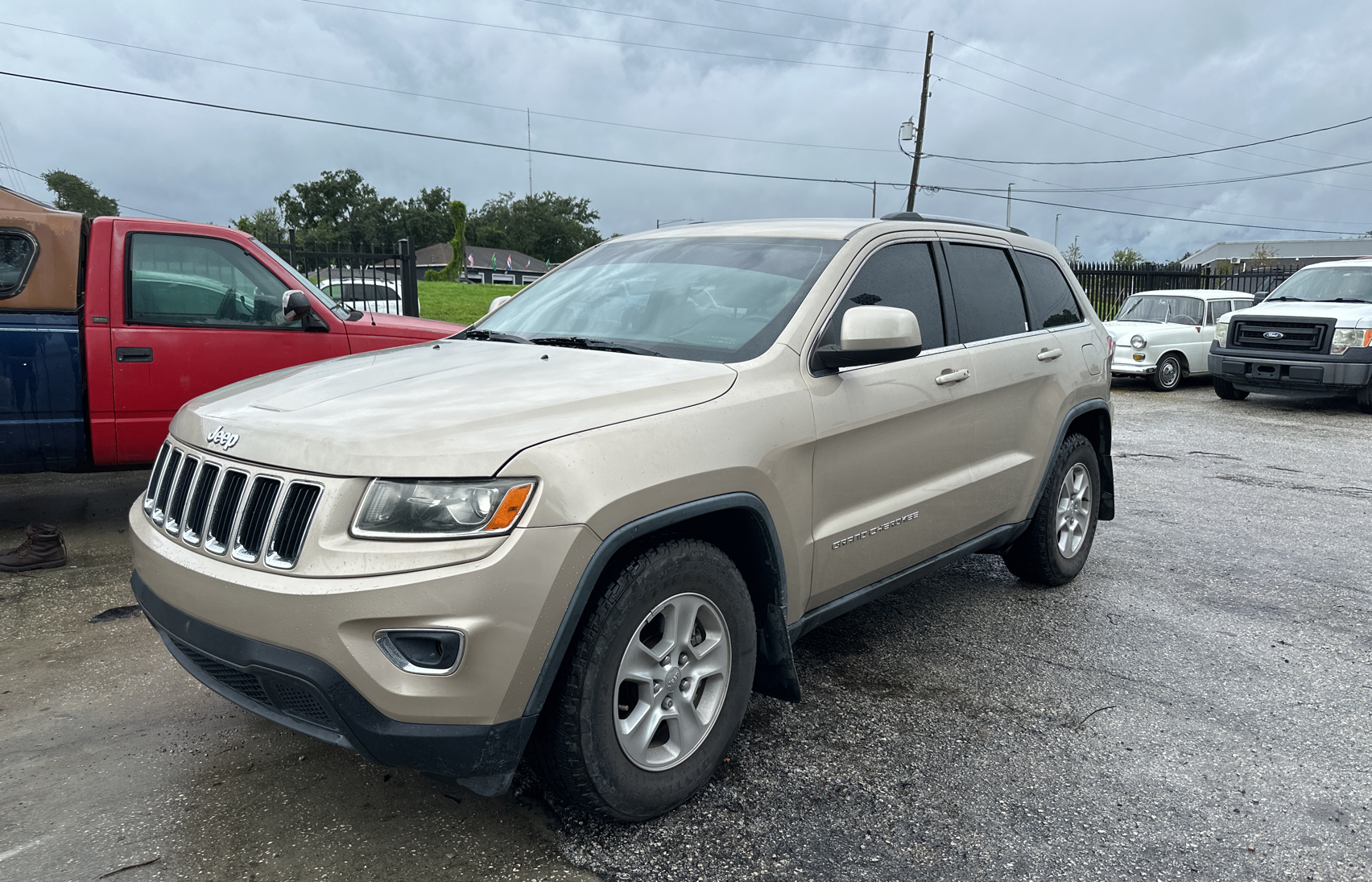 2014 Jeep Grand Cherokee Laredo vin: 1C4RJEAG8EC417739