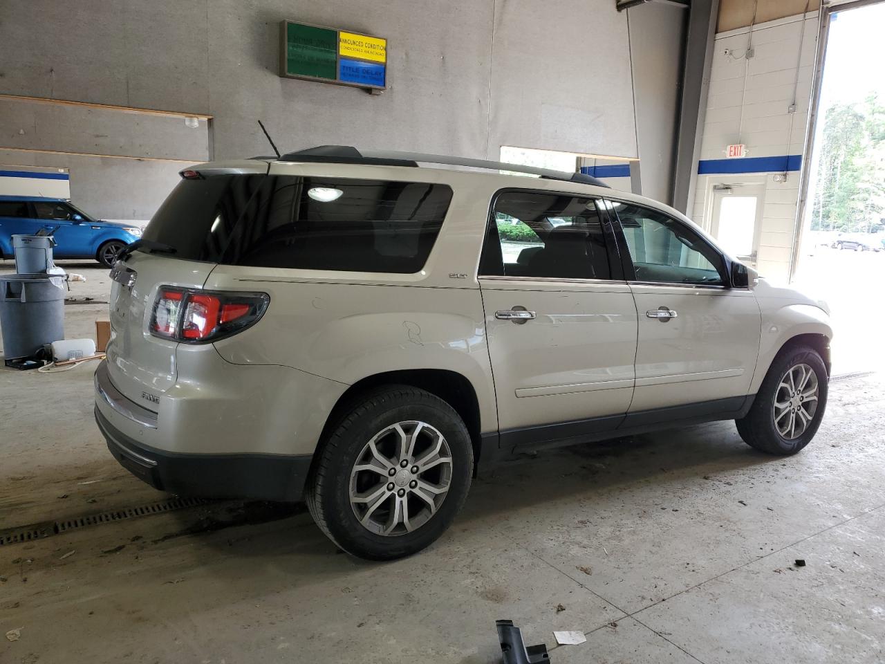 2015 GMC Acadia - Image 3