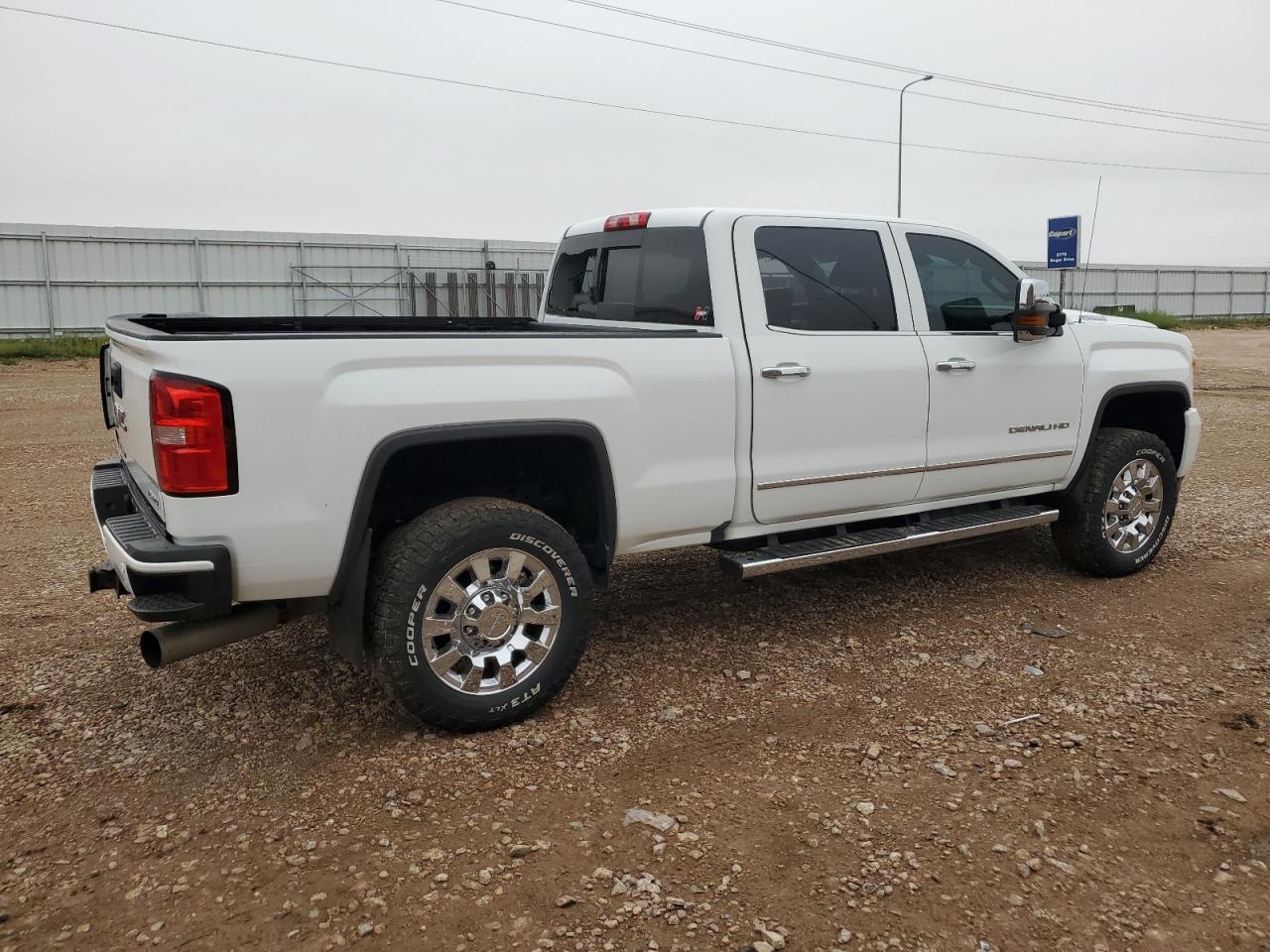 1GT12UEY5HF202331 2017 GMC Sierra K2500 Denali