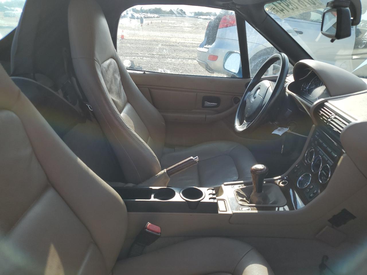 2001 BMW Z3 3.0 VIN: WBACN53421LJ58329 Lot: 67878914