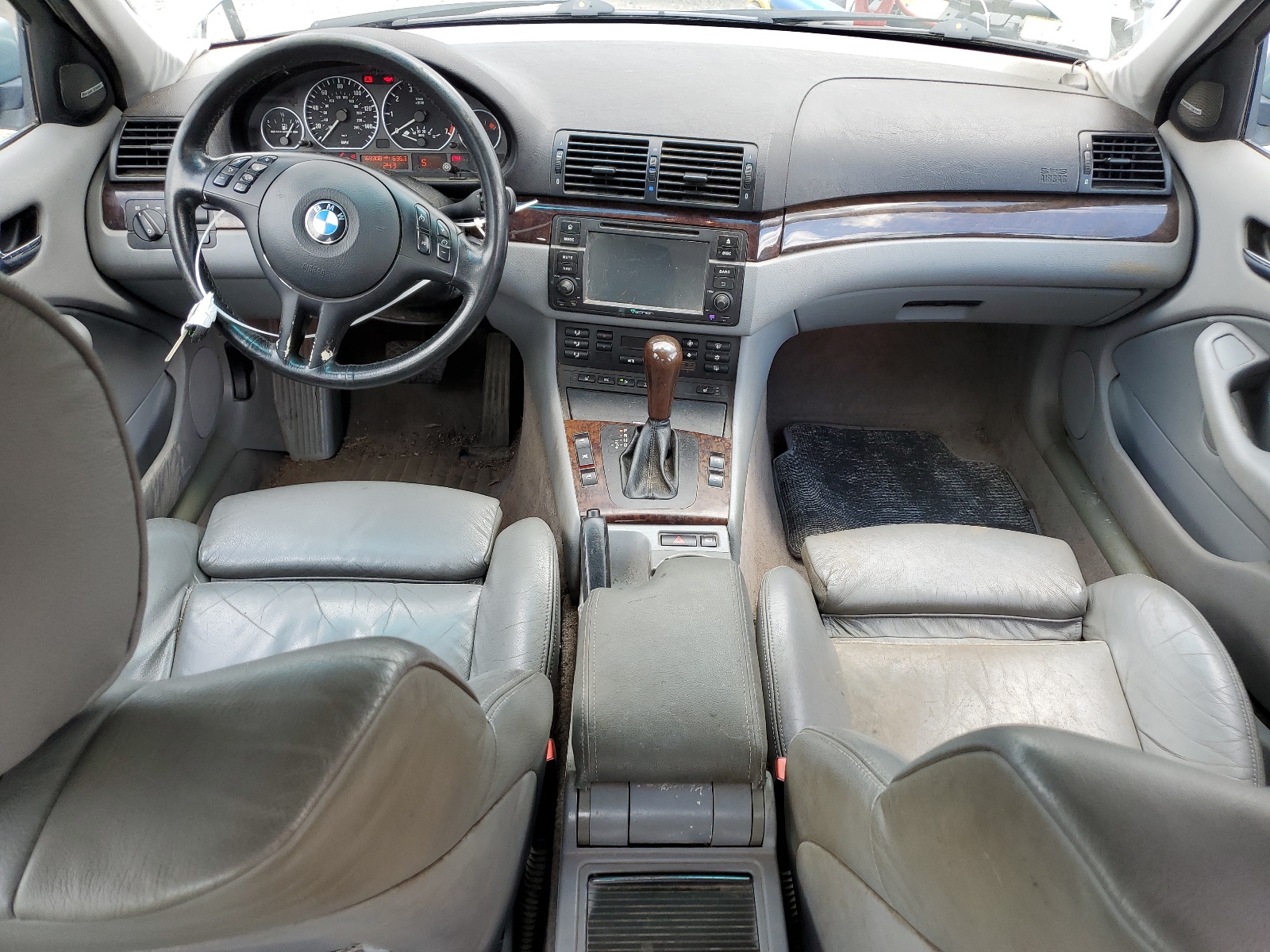WBAEW53404PN34867 2004 BMW 330 Xi