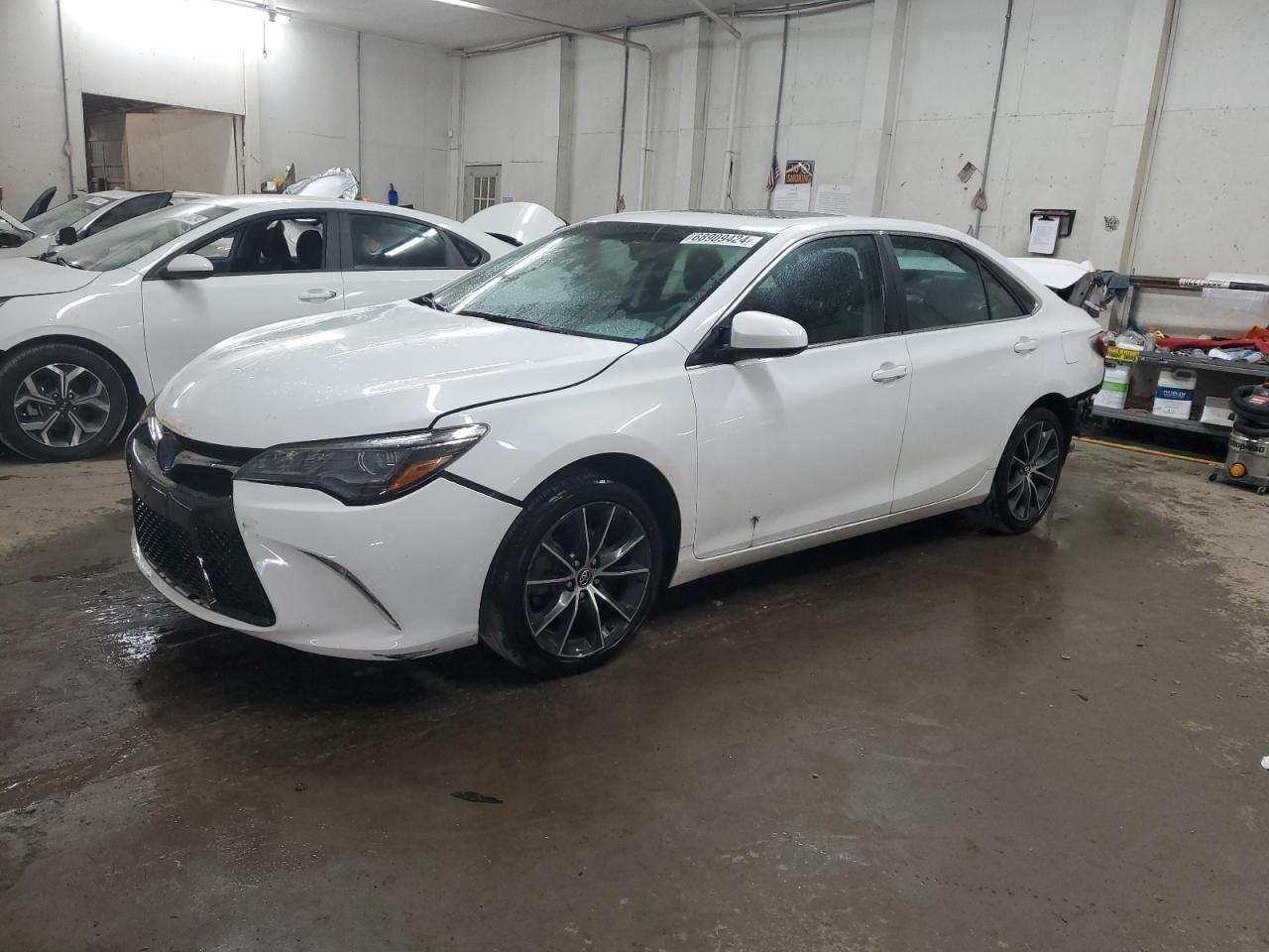 4T1BK1FK7GU568908 2016 TOYOTA CAMRY - Image 1