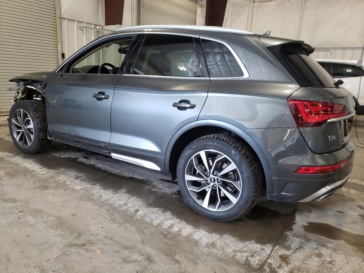 WA1EAAFY5N2097420 2022 AUDI Q5 - Image 2