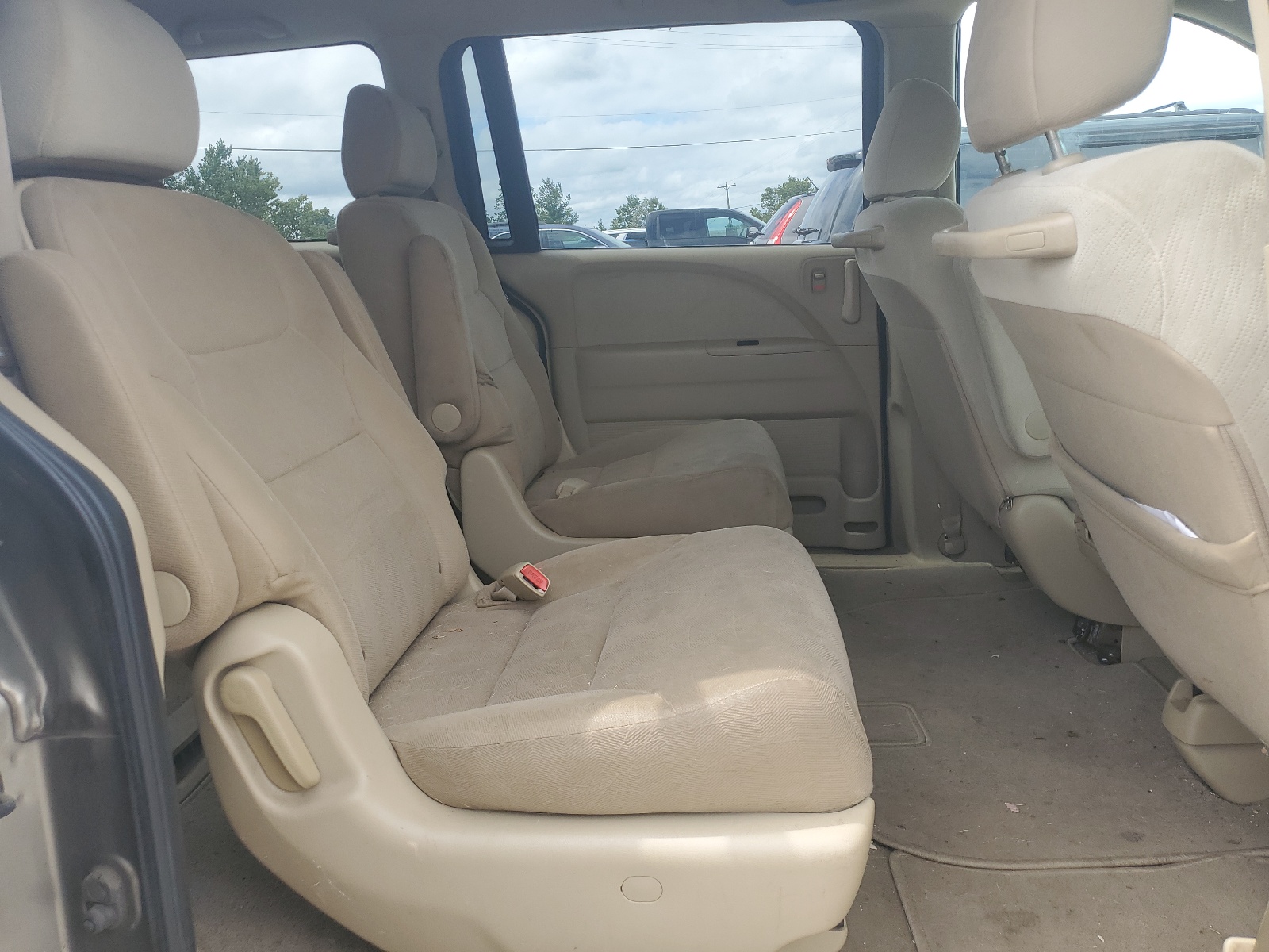 5FNRL3H28AB109587 2010 Honda Odyssey Lx