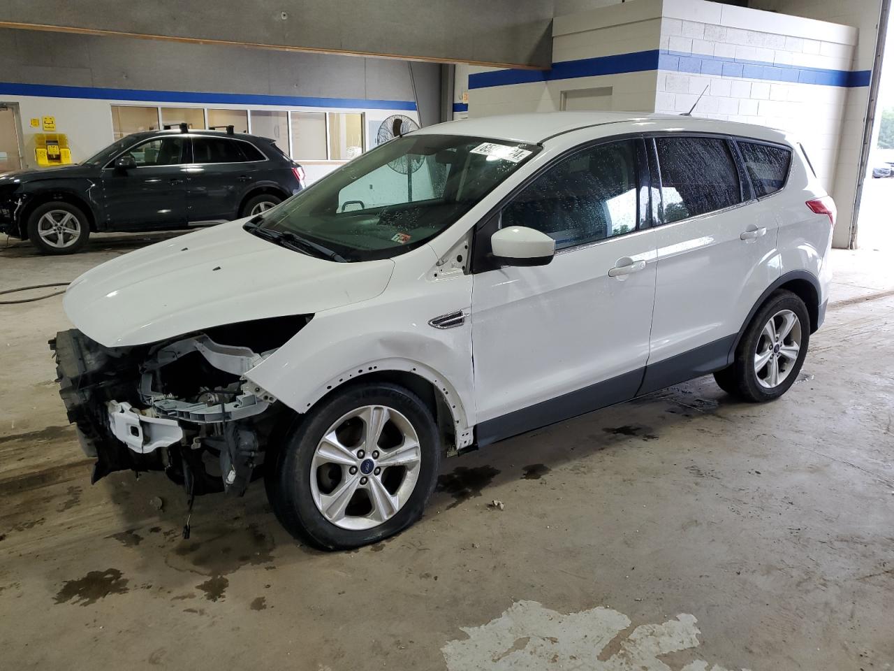 VIN 1FMCU0G77FUB39124 2015 FORD ESCAPE no.1