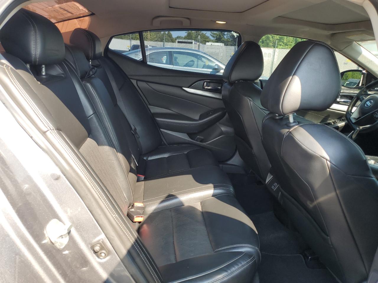 2018 Nissan Maxima - Image 10