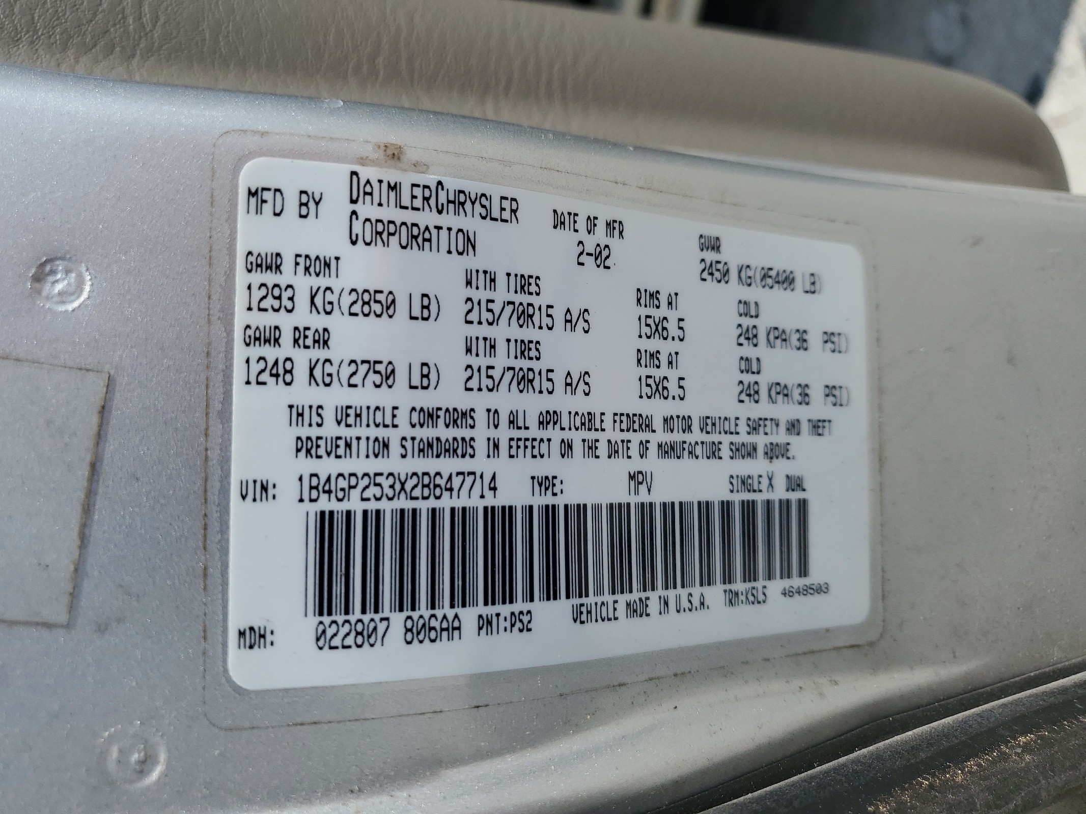 1B4GP253X2B647714 2002 Dodge Caravan Se