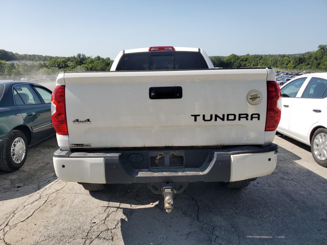 5TFUY5F1XHX618520 2017 Toyota Tundra Double Cab Sr