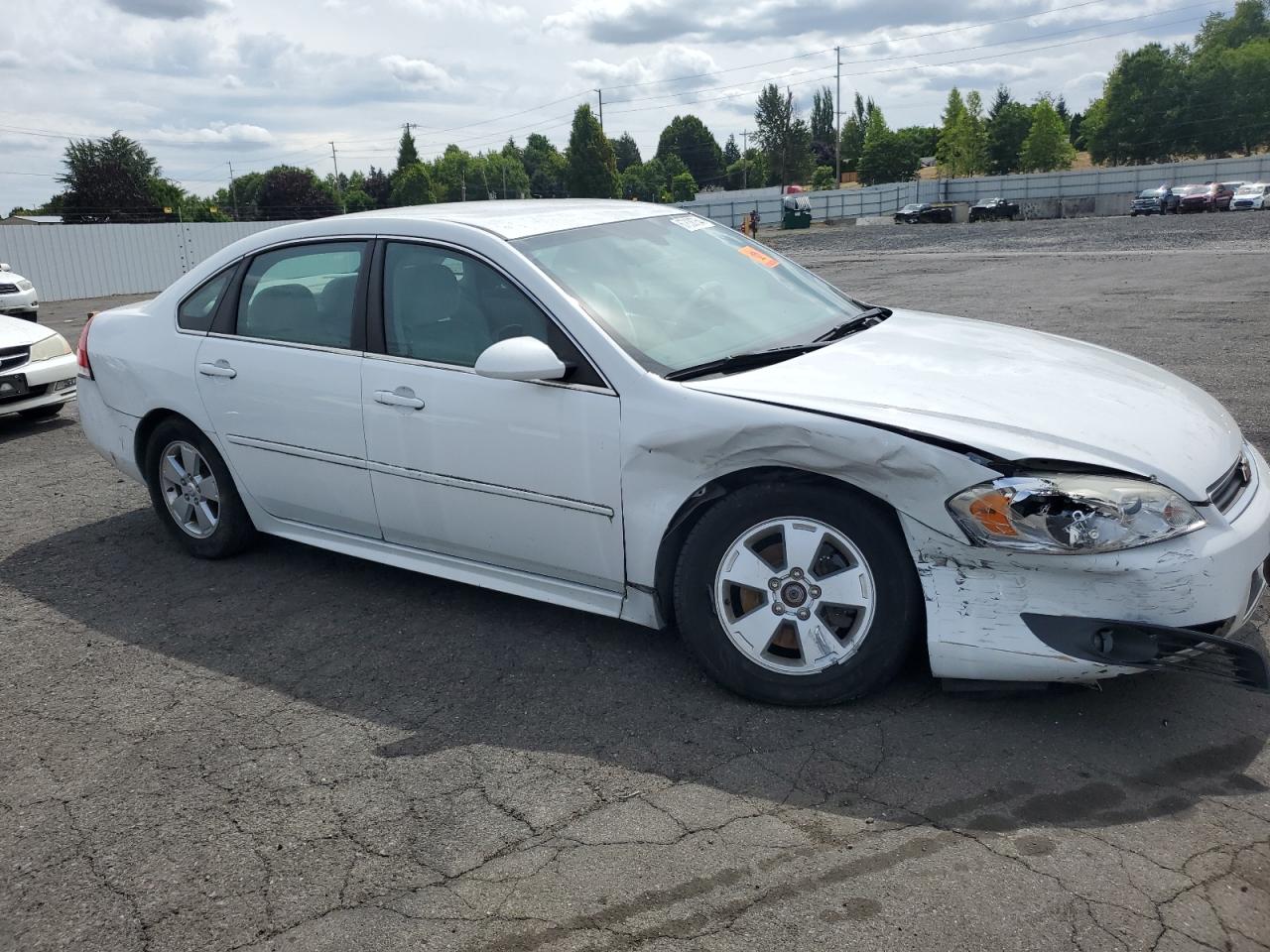 2010 Chevrolet Impala - Image 4