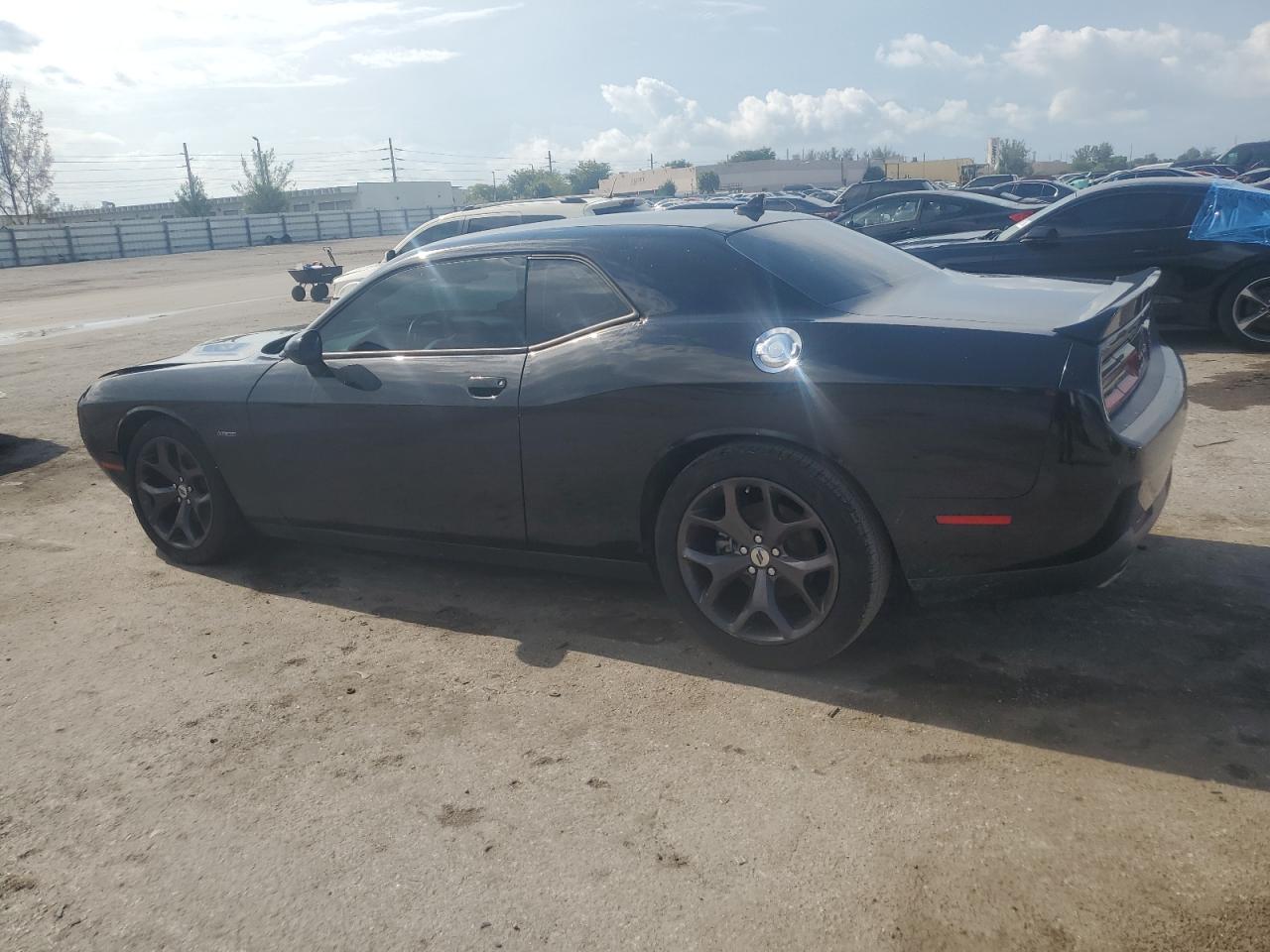 2C3CDZBT6HH611367 2017 DODGE CHALLENGER - Image 2