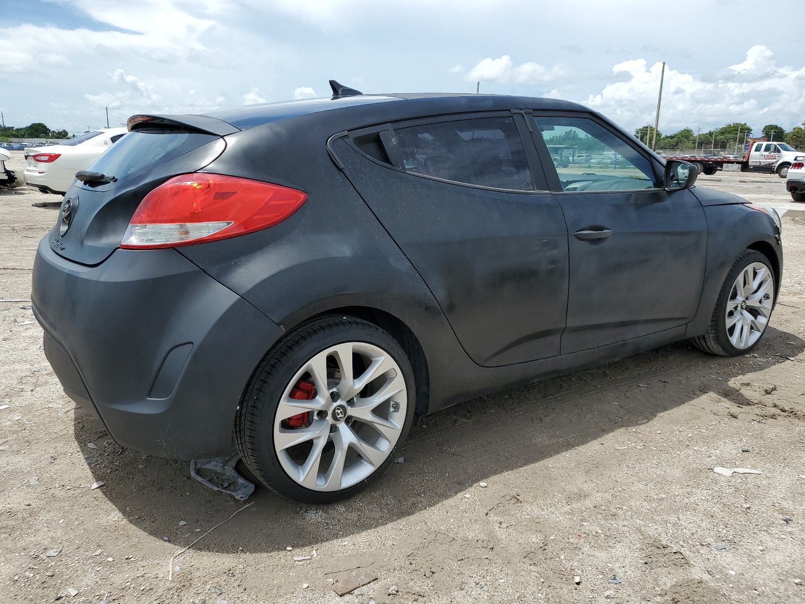 2013 Hyundai Veloster vin: KMHTC6AD4DU155265