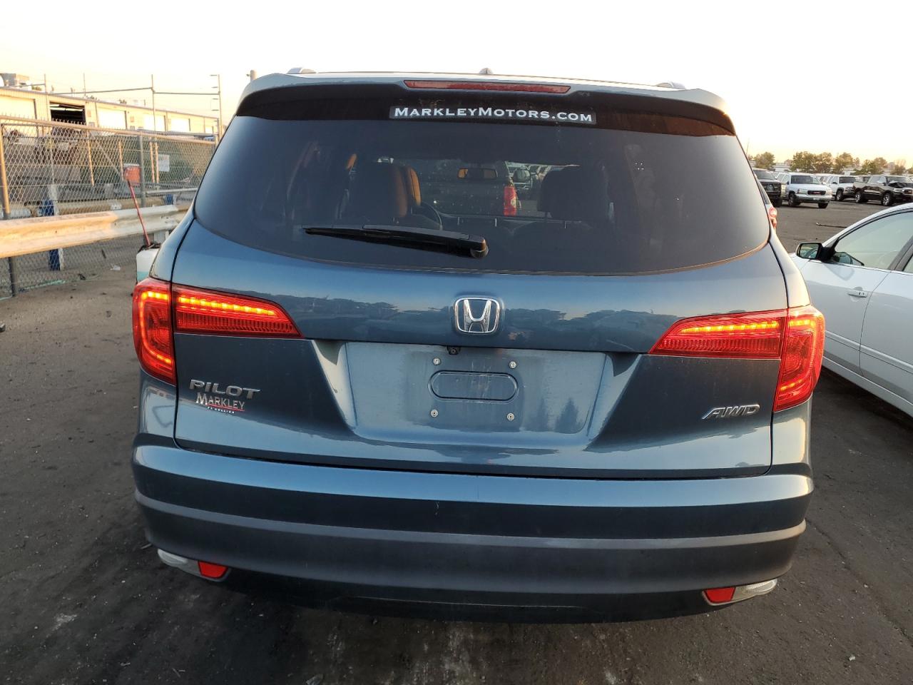 5FNYF6H57HB048578 2017 Honda Pilot Exl