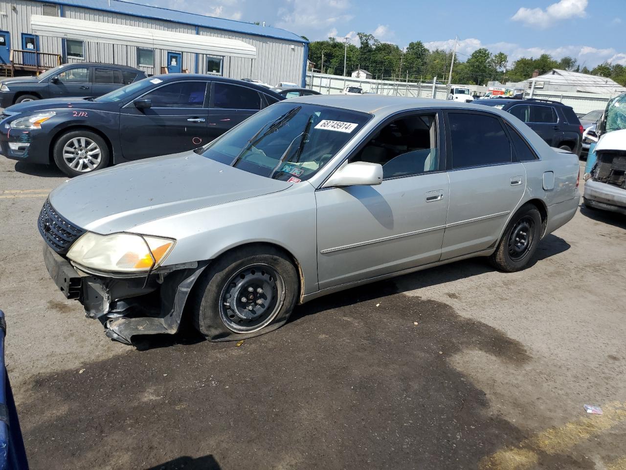 2000 Toyota Avalon Xl VIN: 4T1BF28B8YU021316 Lot: 68745914