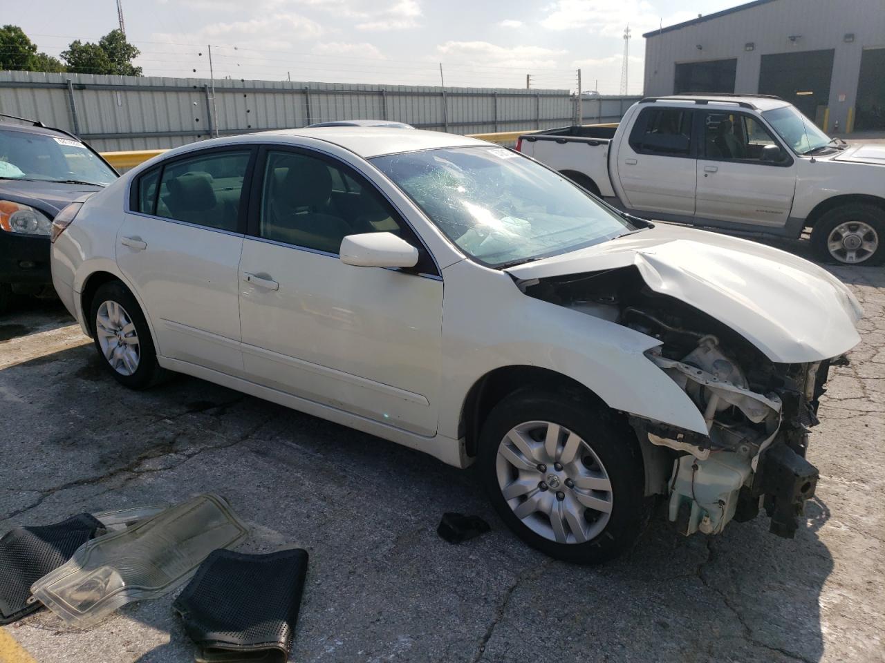 2011 Nissan Altima - Image 4