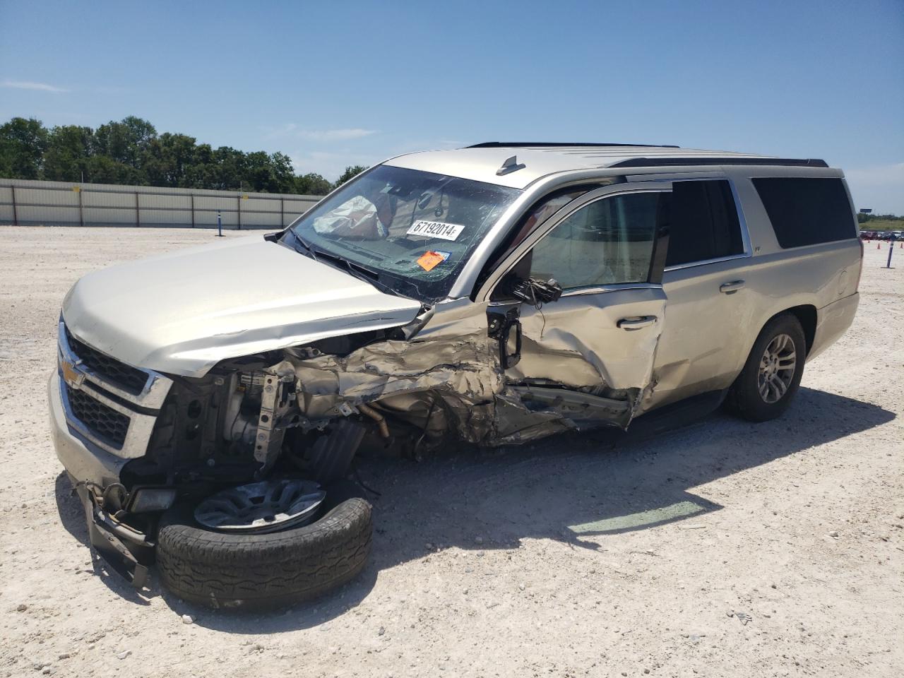 1GNSCJKC1FR645619 2015 CHEVROLET SUBURBAN - Image 1