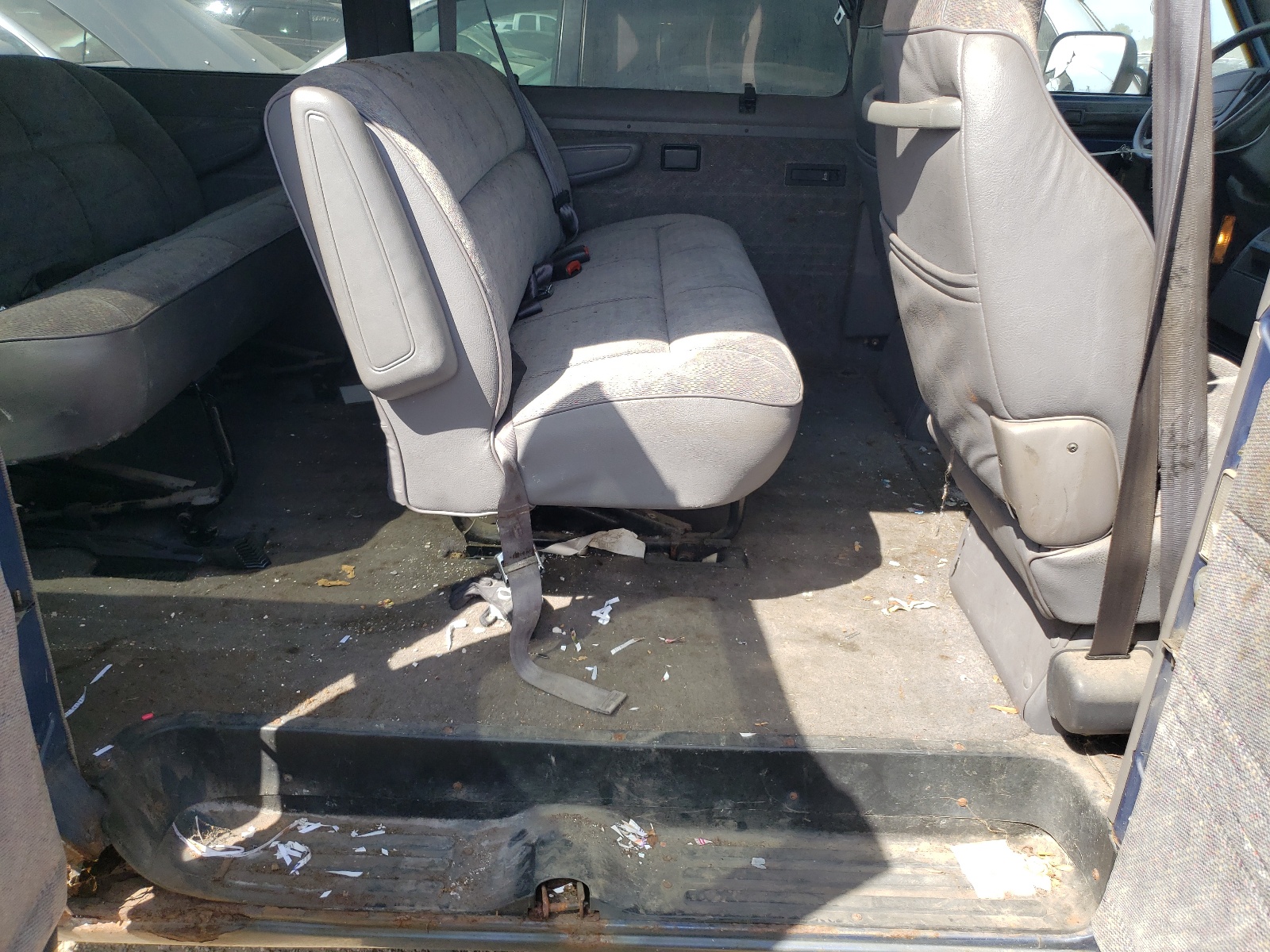 2B4HB25Y3TK114260 1996 Dodge Ram Wagon B2500