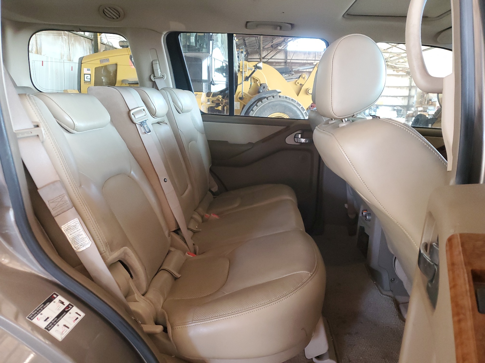 5N1AR18W16C619735 2006 Nissan Pathfinder Le