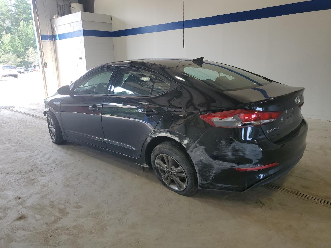 5NPD84LF2JH380240 2018 HYUNDAI ELANTRA - Image 2