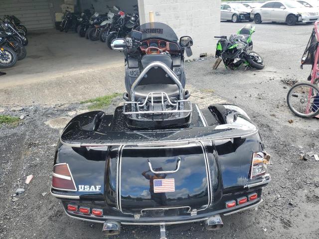 2001 HONDA GL1800 