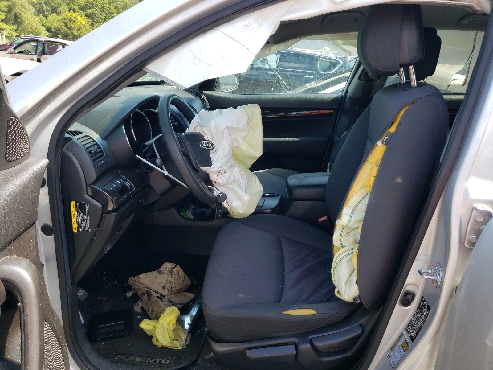 5XYKT3A63CG215164 2012 Kia Sorento Base