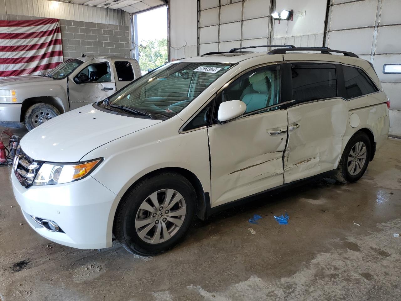 5FNRL5H60GB135267 2016 HONDA ODYSSEY - Image 1