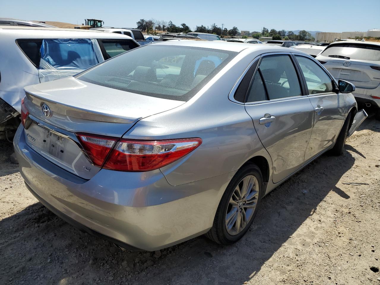 2016 Toyota Camry Le VIN: 4T1BF1FKXGU535812 Lot: 69287744