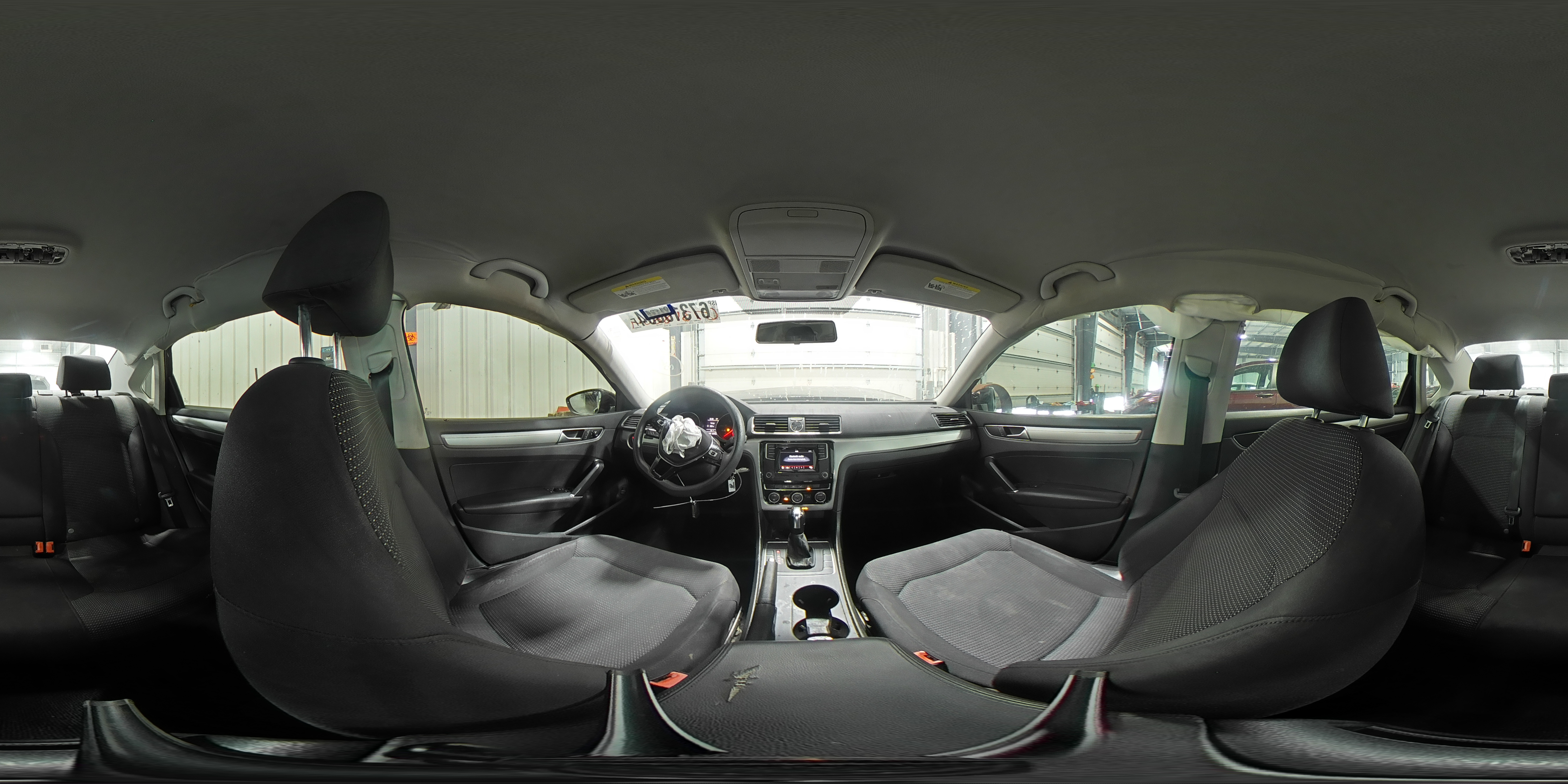 2016 Volkswagen Passat - Image 13