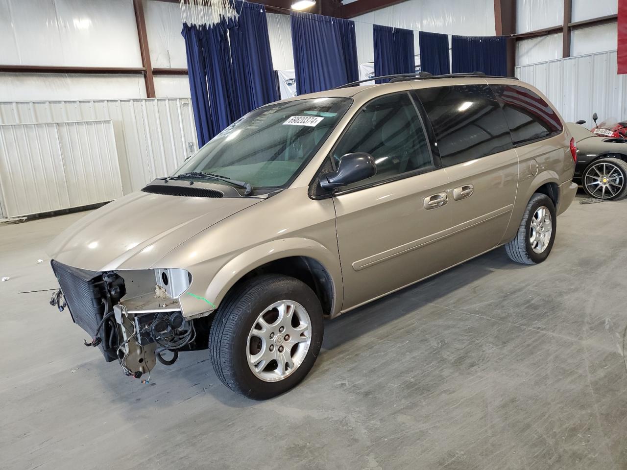2004 Dodge Caravan - Image 1