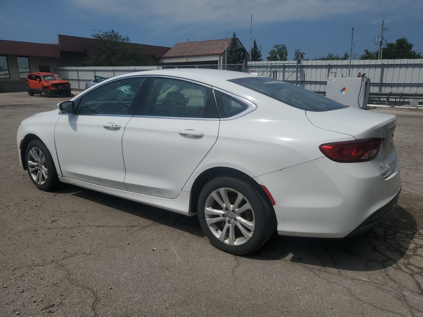 2016 Chrysler 200 Limited vin: 1C3CCCAB4GN136171