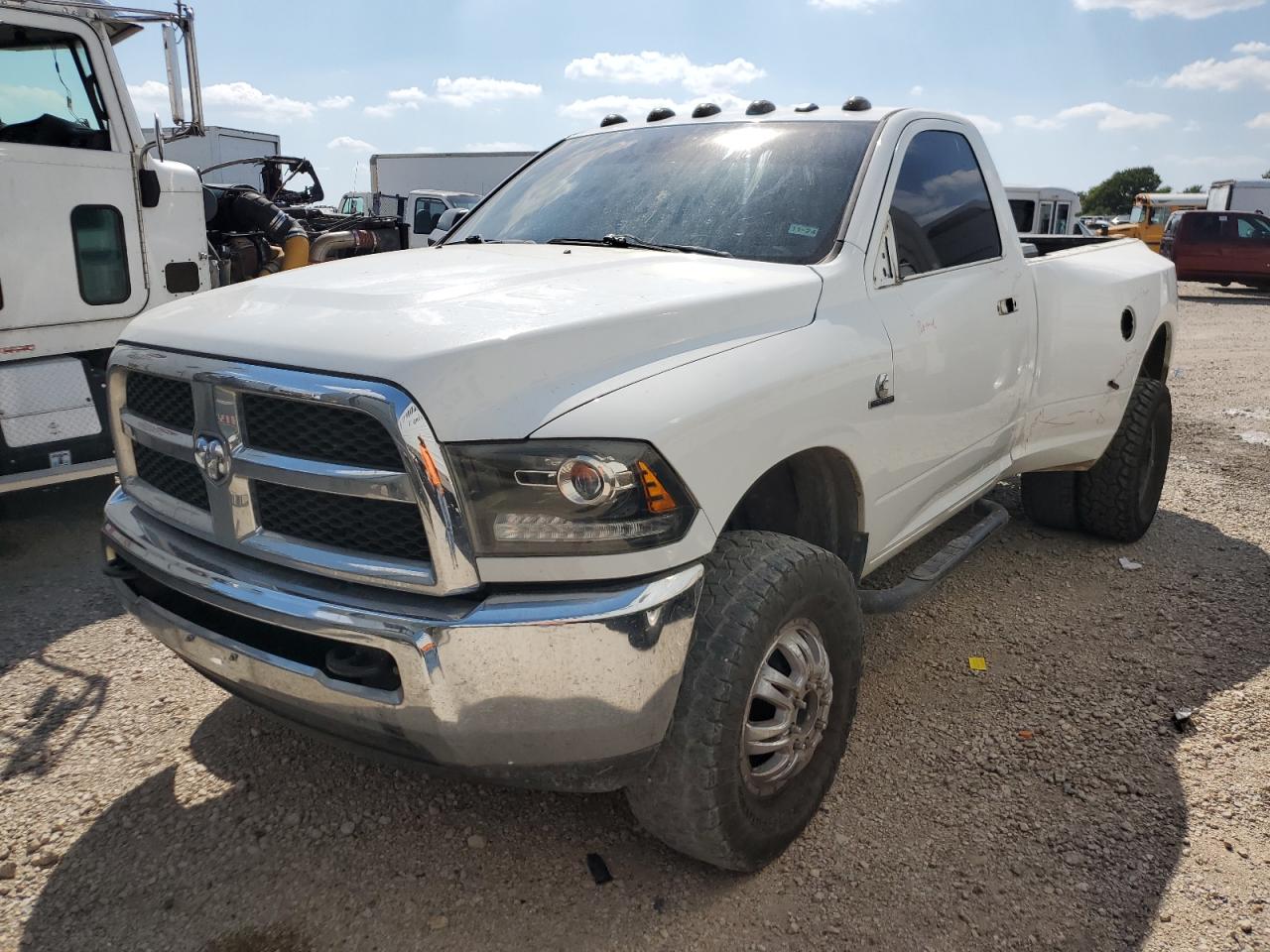 3C63RRAL1FG523684 2015 Ram 3500 St