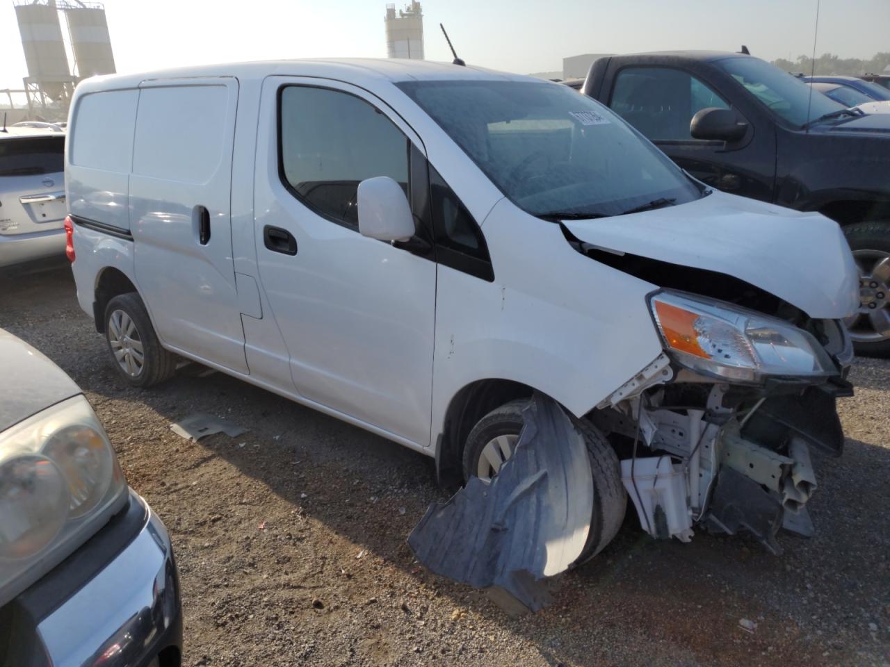 2017 Nissan NV - Image 4