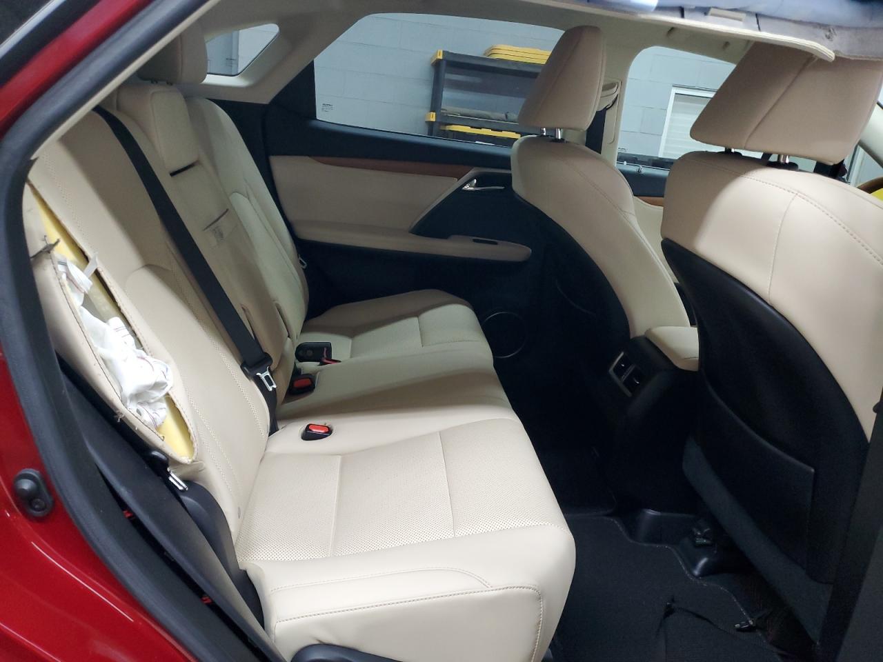 2022 Lexus RX - Image 11