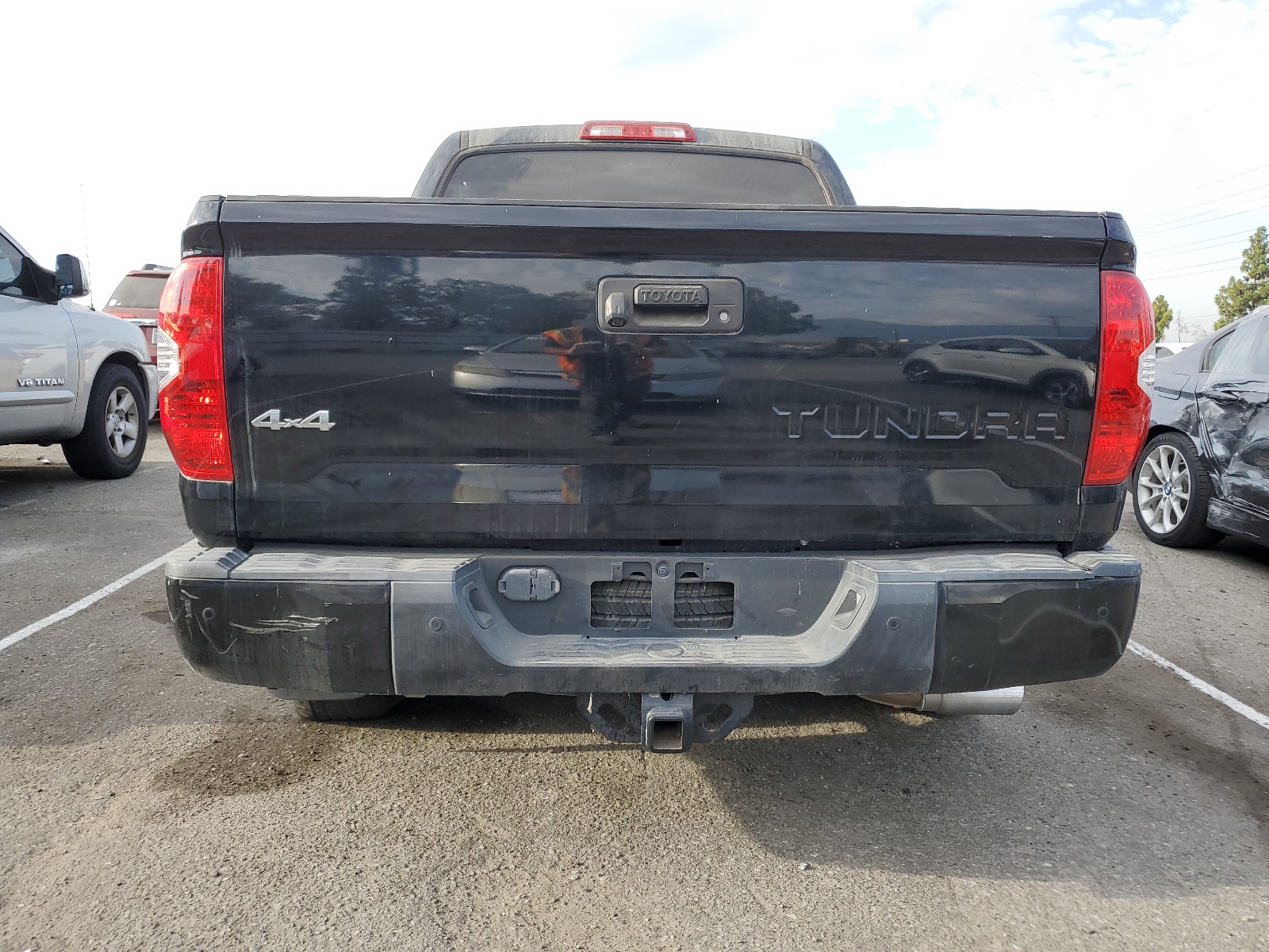 5TFAY5F11JX703142 2018 Toyota Tundra Crewmax 1794