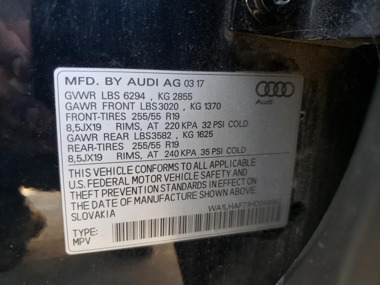 WA1LHAF71HD048962 2017 Audi Q7 Premium Plus